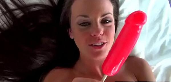  Superb Girl (rahyndee) Put All Kind Of Things As Sex Toys In Her vid-24